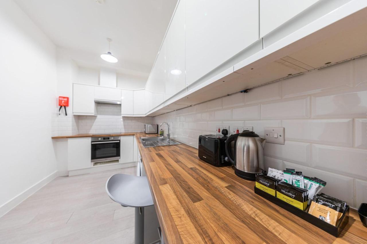 The Anson Hotel - Conveniently Located Sweet Space Near Transportation Stations Лондон Экстерьер фото